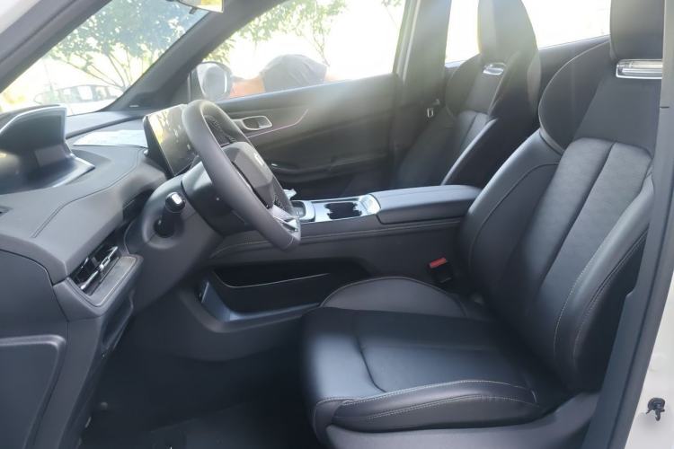 Used CHANGAN NEVO Q05 2025 Truly Delicious Version 125cc Beyond-Excellent Type Left Front Seat