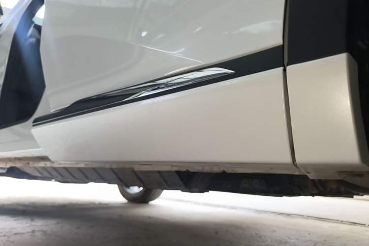 Used CHANGAN NEVO Q05 2025 Truly Delicious Version 125cc Beyond-Excellent Type Left Side Sill
