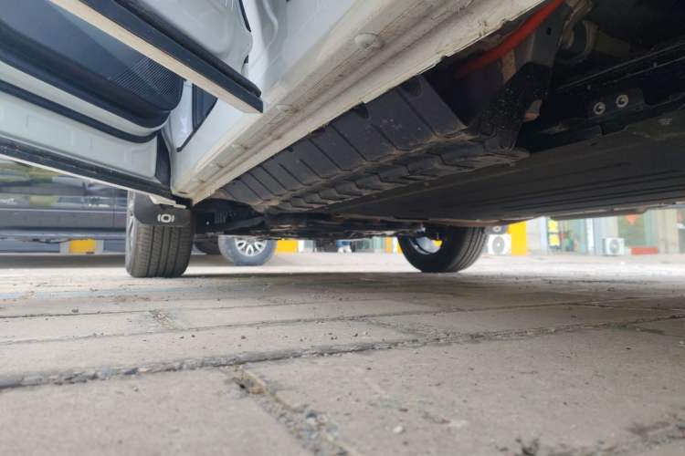Used CHANGAN NEVO Q05 2025 Truly Delicious Version 125cc Beyond-Excellent Type Left Side Sill