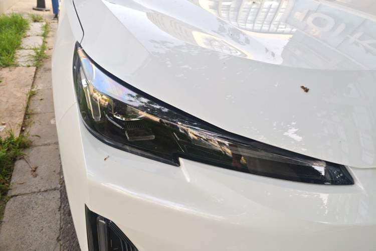 Used CHANGAN NEVO Q05 2025 Truly Delicious Version 125cc Beyond-Excellent Type Right Front Headlight