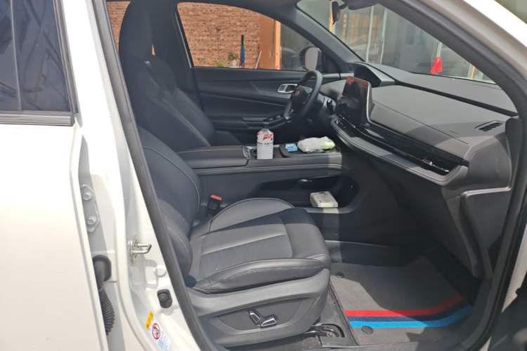 Used CHANGAN NEVO Q05 2025 Truly Delicious Version 125cc Beyond-Excellent Type Right Front Seat