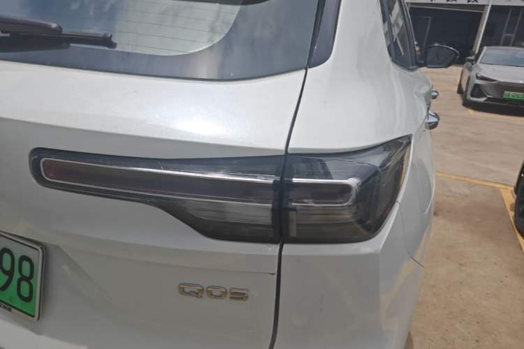 Used CHANGAN NEVO Q05 2025 Truly Delicious Version 125 Deluxe Edition Right Rear Taillight