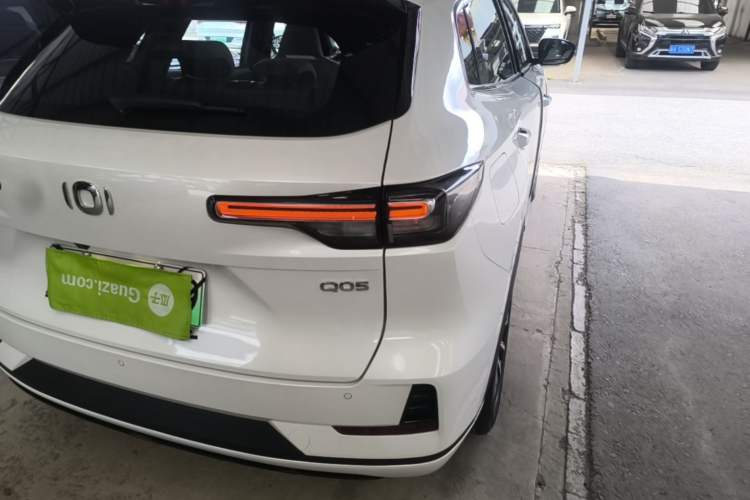 Used CHANGAN NEVO Q05 2025 Truly Delicious Version 125cc Beyond-Excellent Type Right Rear Taillight