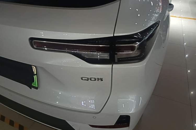 Used CHANGAN NEVO Q05 2025 Truly Delicious Version 125 Deluxe Edition Right Rear Taillight