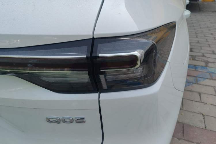 Used CHANGAN NEVO Q05 2025 Truly Delicious Version 125cc Beyond-Excellent Type Right Rear Taillight