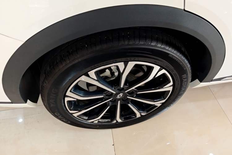 Used CHANGAN NEVO Q05 2025 Truly Delicious Version 125 Deluxe Edition Right Rear Wheel Hub