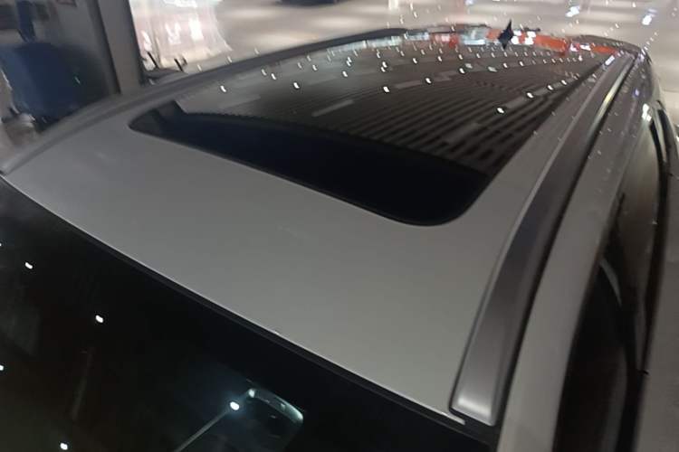 Used CHANGAN NEVO Q05 2025 Truly Delicious Version 125 Deluxe Edition Roof