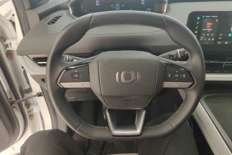 Used CHANGAN NEVO Q05 2025 Truly Delicious Version 125 Leading-Edge Edition Steering Wheel