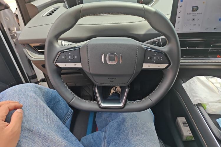 Used CHANGAN NEVO Q05 2025 Truly Delicious Version 125cc Beyond-Excellent Type Steering Wheel