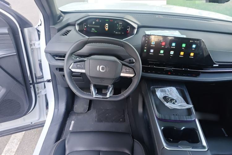 Used CHANGAN NEVO Q05 2025 Truly Delicious Version 125cc Beyond-Excellent Type Steering Wheel