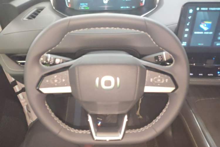 Used CHANGAN NEVO Q05 2025 Truly Delicious Version 125 Deluxe Edition Steering Wheel