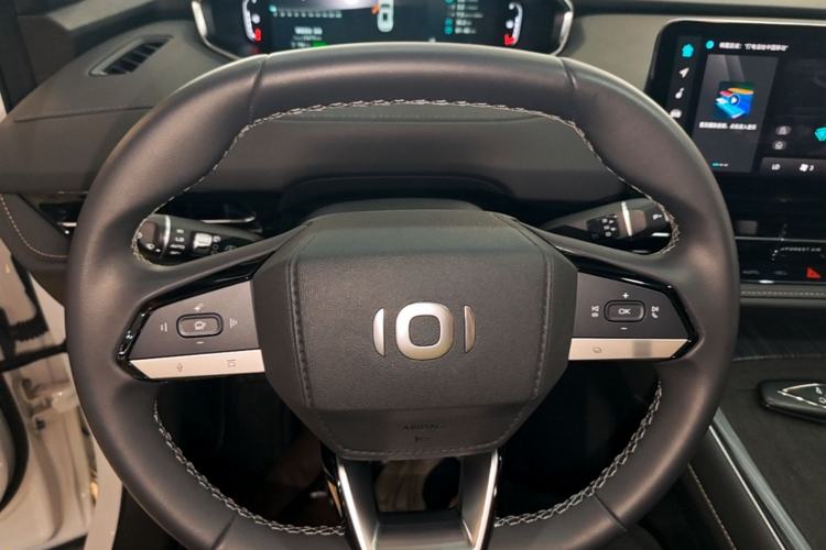 Used CHANGAN NEVO Q05 2025 Truly Delicious Version 125 Deluxe Edition Steering Wheel