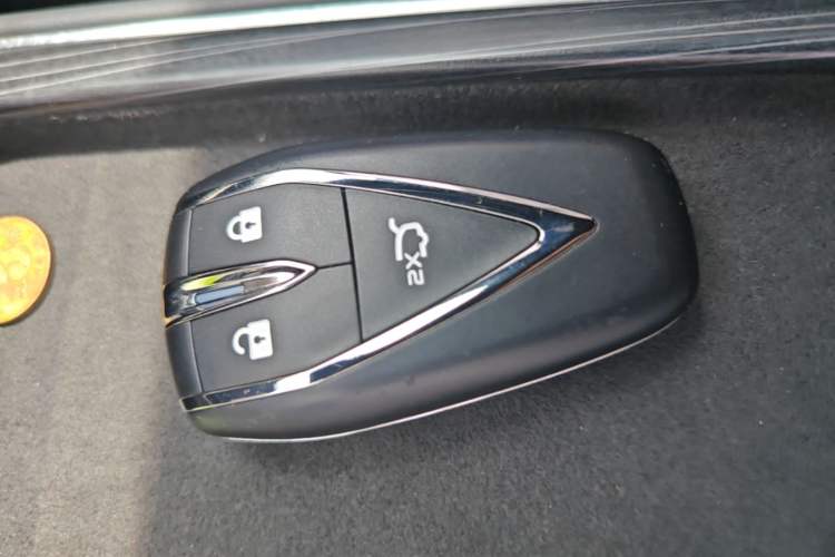 Used CHANGAN NEVO Q05 2025 Truly Delicious Version 125cc Beyond-Excellent Type Vehicle Key