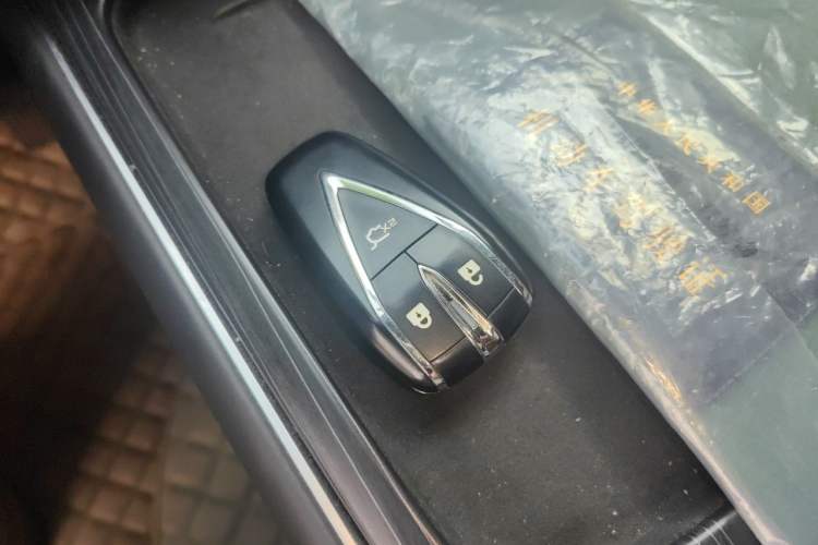 Used CHANGAN NEVO Q05 2025 Truly Delicious Version 125cc Beyond-Excellent Type Vehicle Key