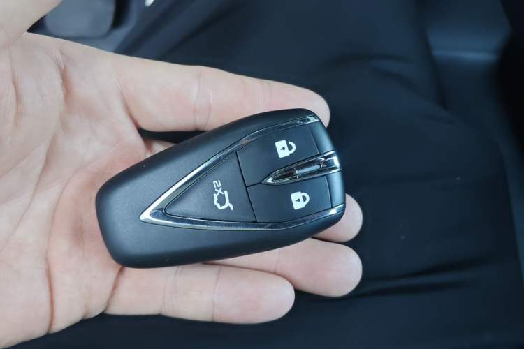 Used CHANGAN NEVO Q05 2025 Truly Delicious Version 125cc Beyond-Excellent Type Vehicle Key