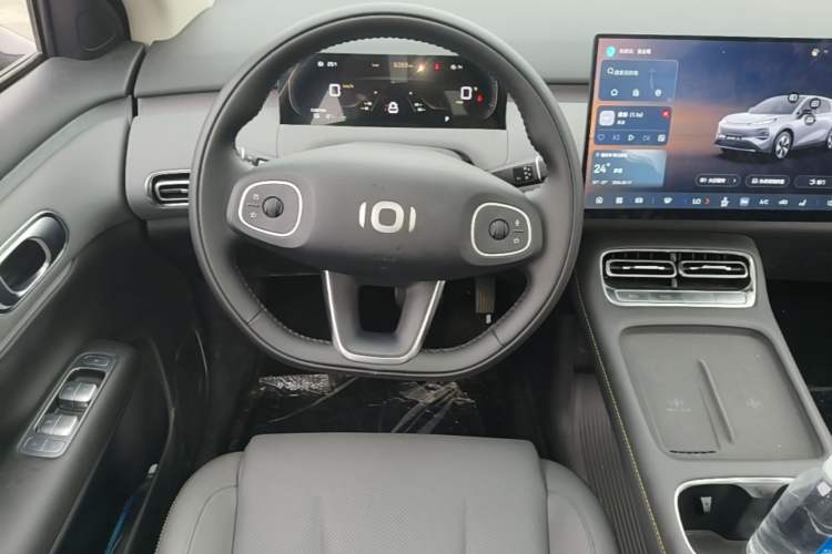 Used CHANGAN NEVO Q05 2026 Model 506 Max Center Console