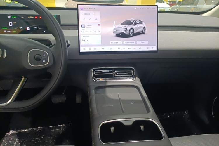 Used CHANGAN NEVO Q05 2026 Model 506 Max Audio And AC Panel