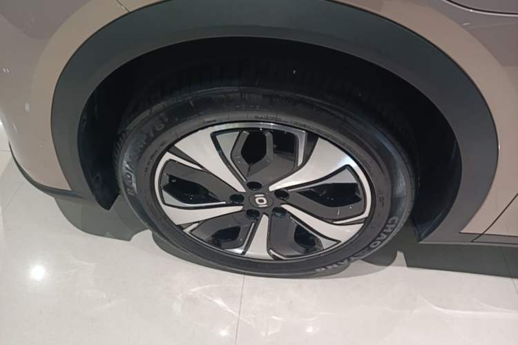 Used CHANGAN NEVO Q05 2026 Model 506 Max Exterior 4