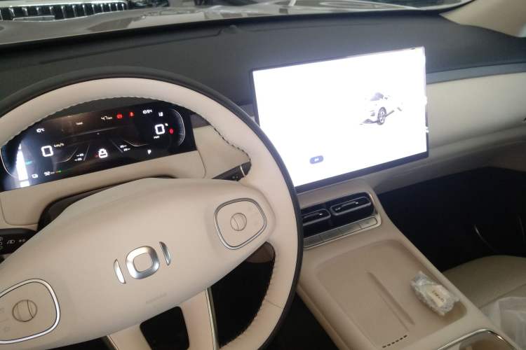 Used CHANGAN NEVO Q05 2026 Model 506 Max Gear Lever