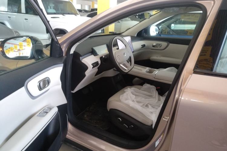 Used CHANGAN NEVO Q05 2026 Model 506 Max Interior 3