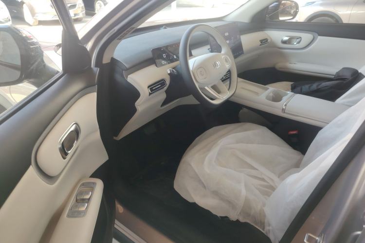 Used CHANGAN NEVO Q05 2026 Model 506 Max Interior 3
