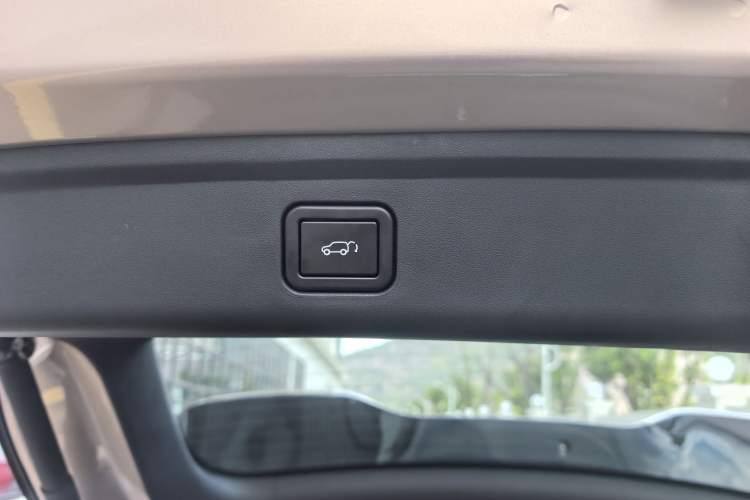 Used CHANGAN NEVO Q05 2026 Model 506 Max Interior 6