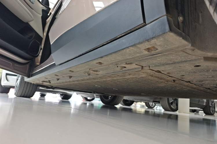 Used CHANGAN NEVO Q05 2026 Model 506 Laser Ultra+ Left Side Sill