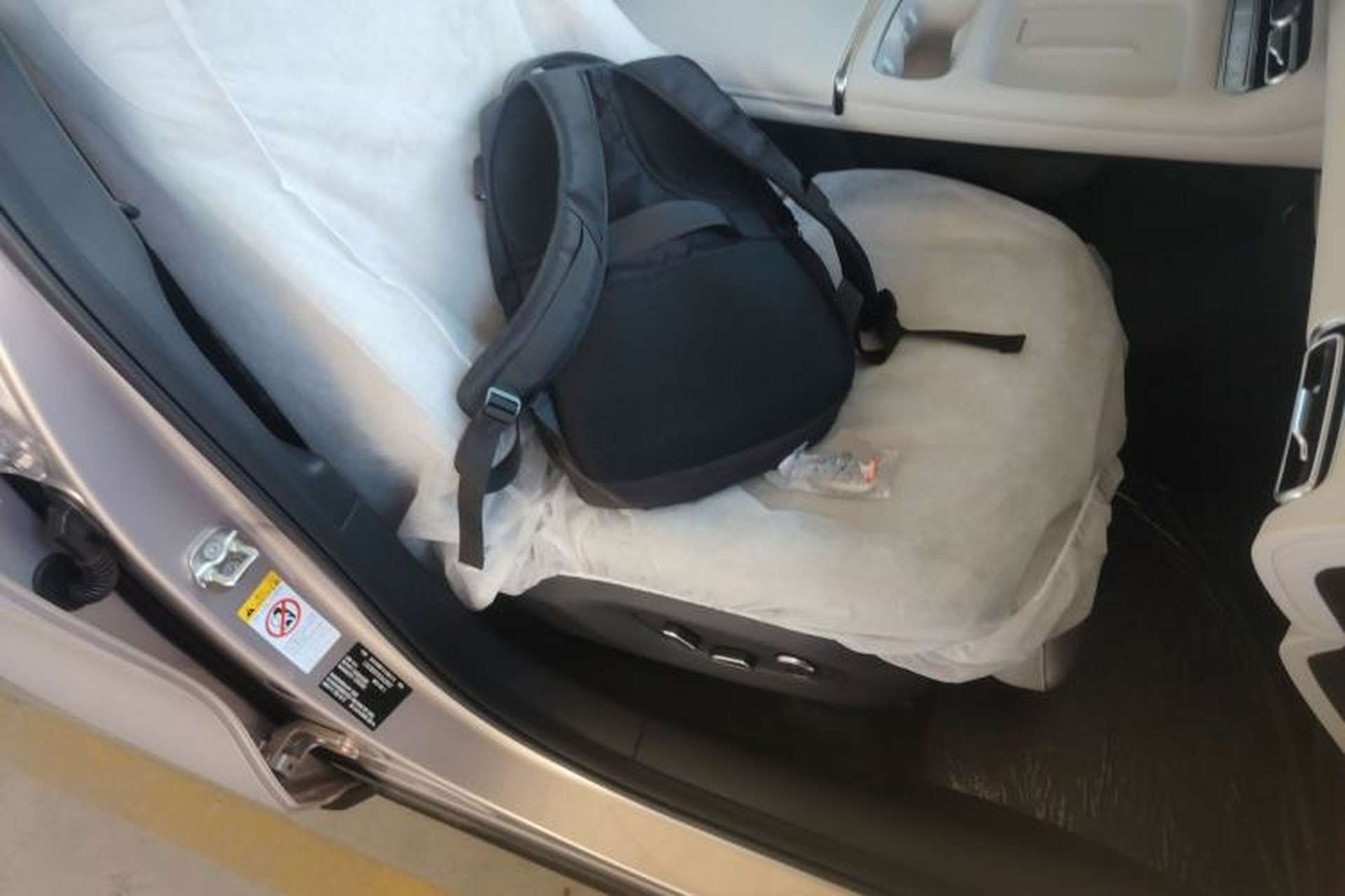 Used CHANGAN NEVO Q05 2026 Model 506 Max Right Front Seat