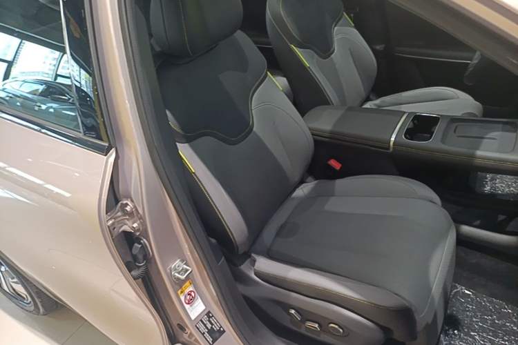 Used CHANGAN NEVO Q05 2026 Model 506 Max Right Front Seat