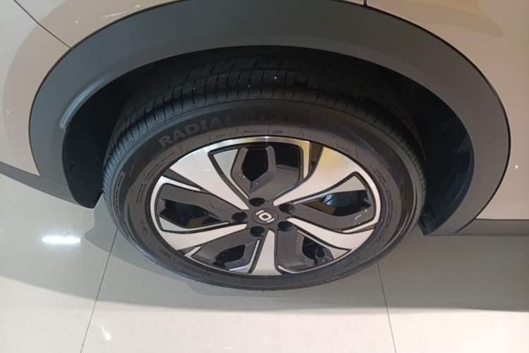 Used CHANGAN NEVO Q05 2026 Model 506 Max Right Rear Wheel Hub