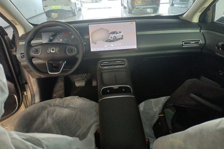 Used CHANGAN NEVO Q05 2026 Model 405Air Center Console