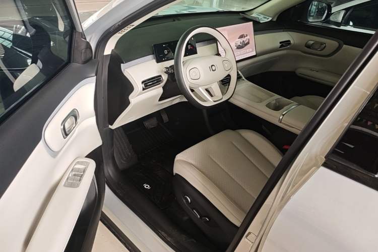 Used CHANGAN NEVO Q05 2026 Model 405Max Driver Seat