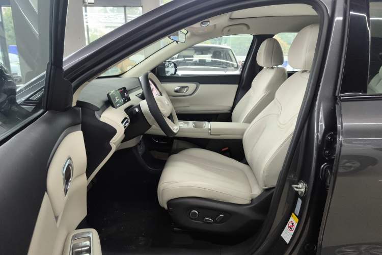 Used CHANGAN NEVO Q05 2026 Model 506 Max Driver Seat
