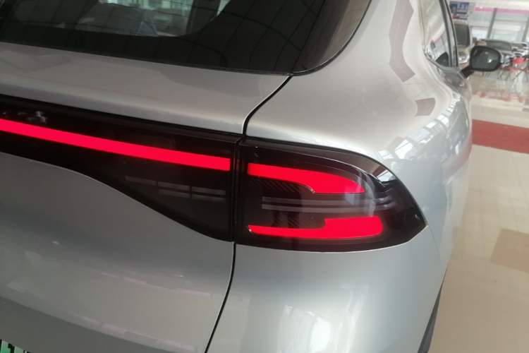 Used CHANGAN NEVO Q05 2026 Model 405Air Right Rear Taillight