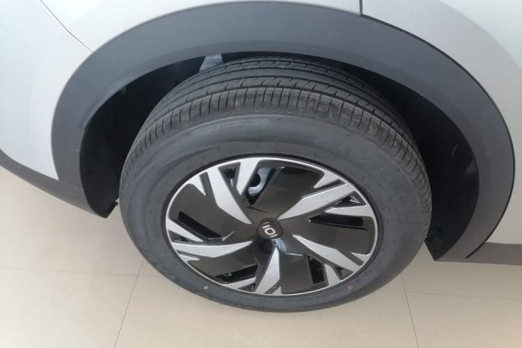 Used CHANGAN NEVO Q05 2026 Model 405Air Right Rear Wheel Hub