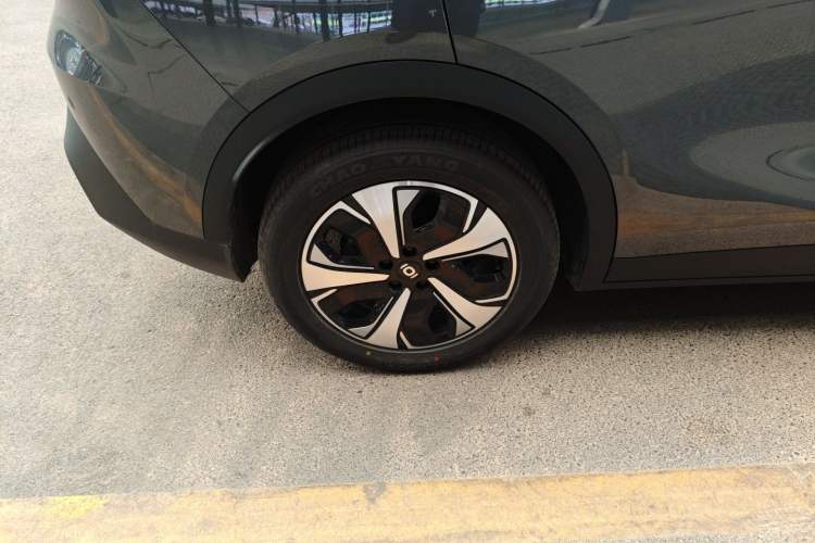 Used CHANGAN NEVO Q05 2026 Model 506 Max Right Rear Wheel Hub