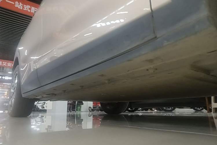 Used CHANGAN NEVO Q05 2026 Model 506Max+ Right Side Sill