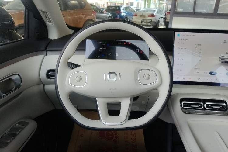 Used CHANGAN NEVO Q05 2026 Model 506 Max Steering Wheel