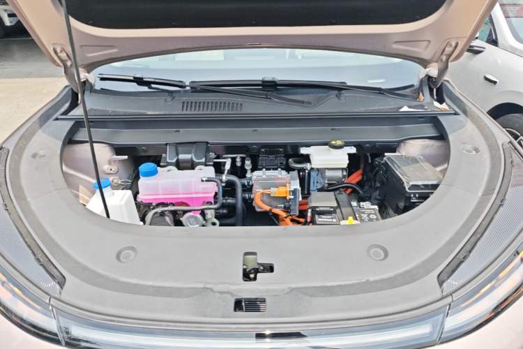Used CHANGAN NEVO Q05 2026 Model 506 Max Engine Bay