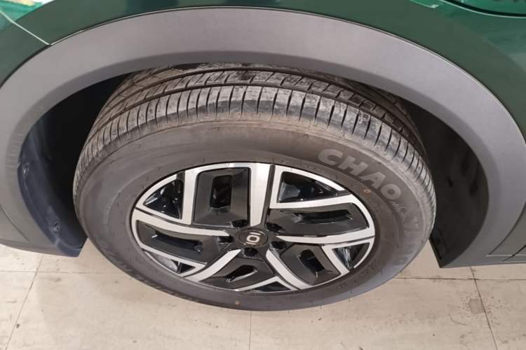 Used CHANGAN NEVO Q05 2026 Model 405Max Left Front Wheel Hub