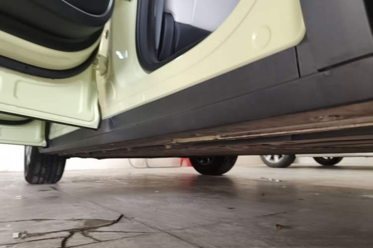 Used CHANGAN NEVO Q05 2026 Model 405Max Left Side Sill