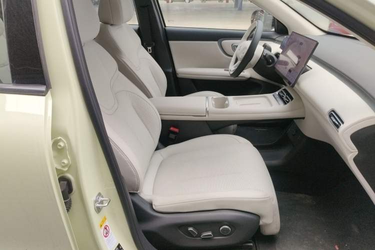 Used CHANGAN NEVO Q05 2026 Model 506 Laser Ultra+ Right Front Seat