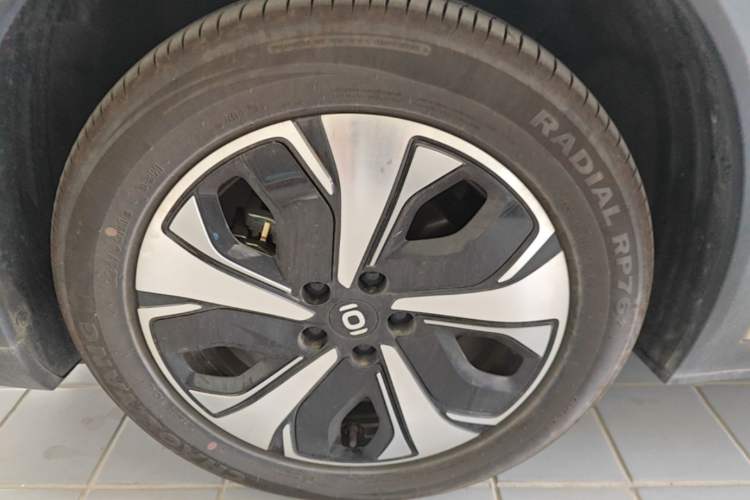 Used CHANGAN NEVO Q05 2026 Model 506 Laser Ultra+ Left Front Wheel Hub