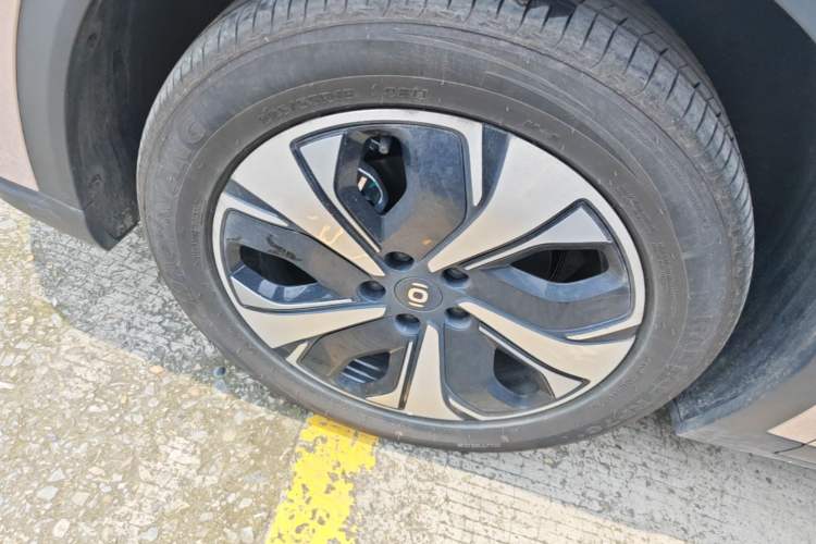 Used CHANGAN NEVO Q05 2026 Model 506 Max Left Front Wheel Hub