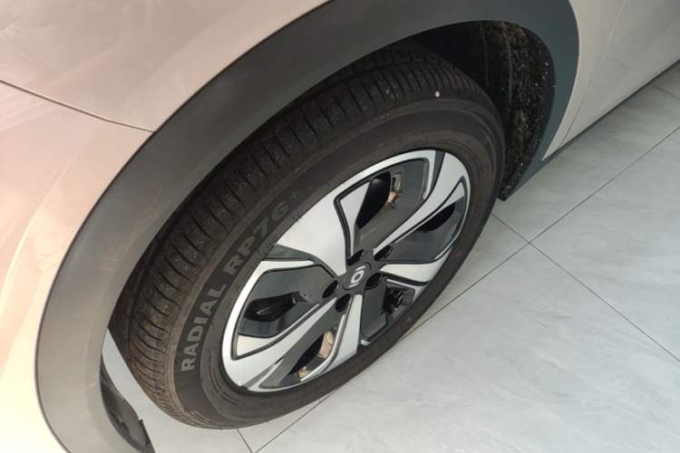 Used CHANGAN NEVO Q05 2026 Model 506 Max Left Front Wheel Hub
