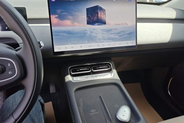 Used CHANGAN NEVO Q05 2026 Model 506 Max Audio And AC Panel