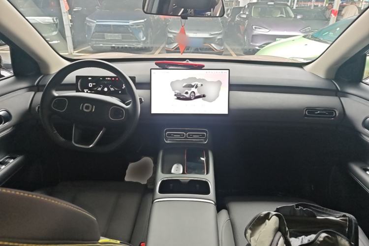 Used CHANGAN NEVO Q05 2026 Model 506 Max Center Console