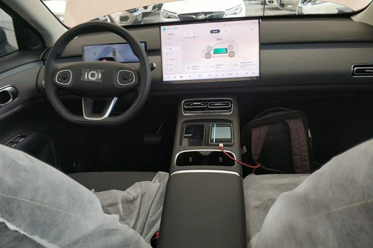 Used CHANGAN NEVO Q05 2026 Model 506 Laser Ultra+ Center Console