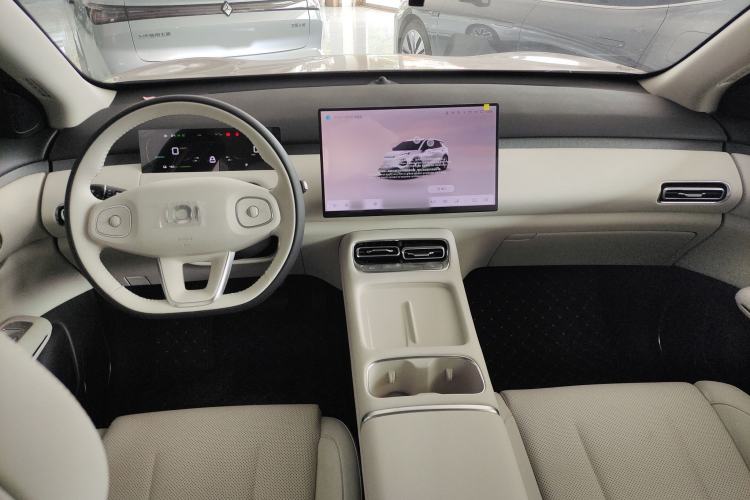 Used CHANGAN NEVO Q05 2026 Model 506 Max Center Console