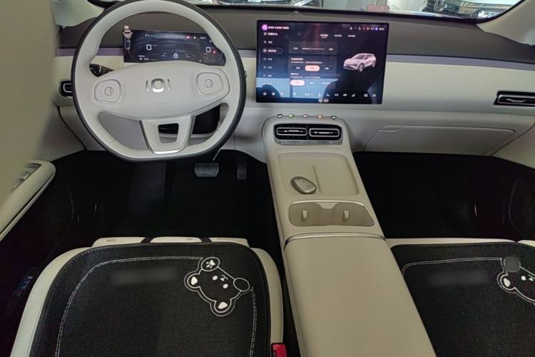 Used CHANGAN NEVO Q05 2026 Model 506 Max Center Console